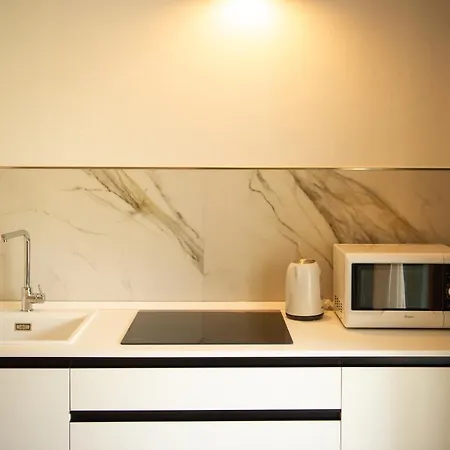 Bea Trees - Garda Bed & Breakfast Puegnago